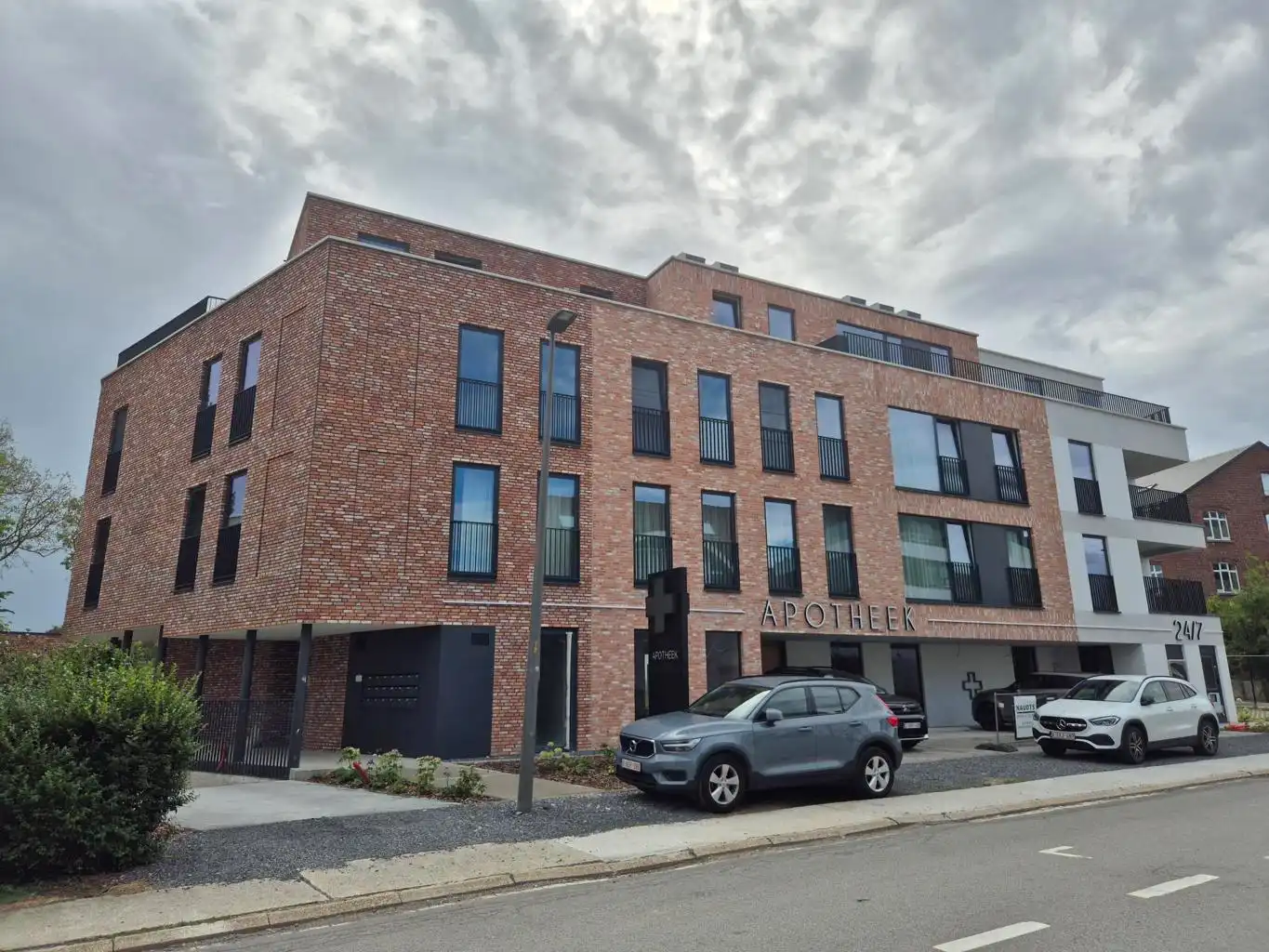 Nieuwbouw appartement 2e verd. met kelder en autostaanplaats foto {{pictureIndex}}