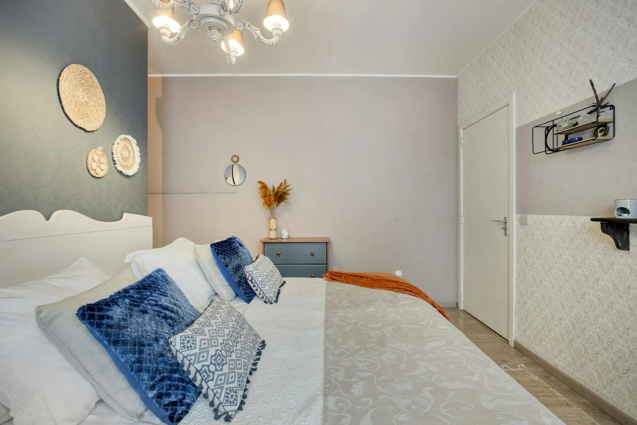 Opbrengsteigendom in de gegeerde "Vogeltjeswijk" te Merksem foto 11