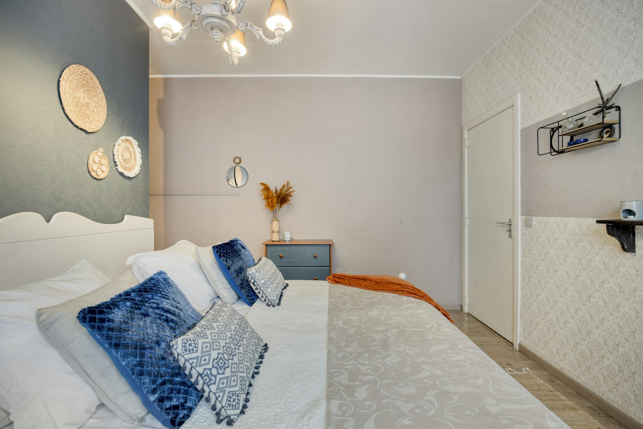 Opbrengsteigendom in de gegeerde "Vogeltjeswijk" te Merksem foto 11