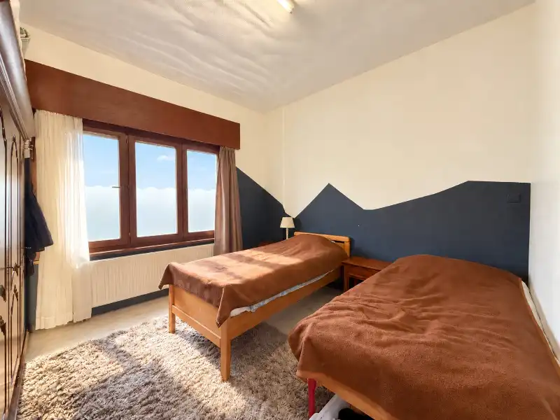 Ruime woning met 4 slaapkamers en terras nabij de Palinghuizen foto 7
