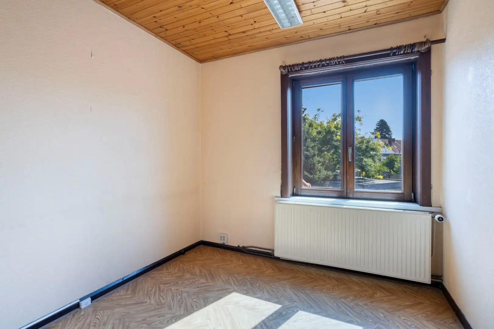 Te renoveren woning met 3 slaapkamers!  foto 11