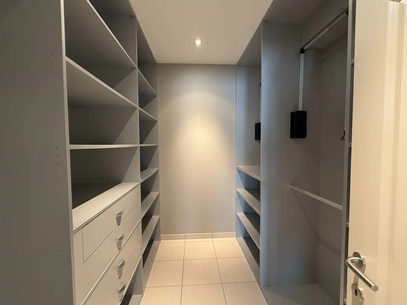 TE HUUR : PRACHTIGE WONING MET 5 SLAAPKAMERS EN 2 BADKAMERS foto 16