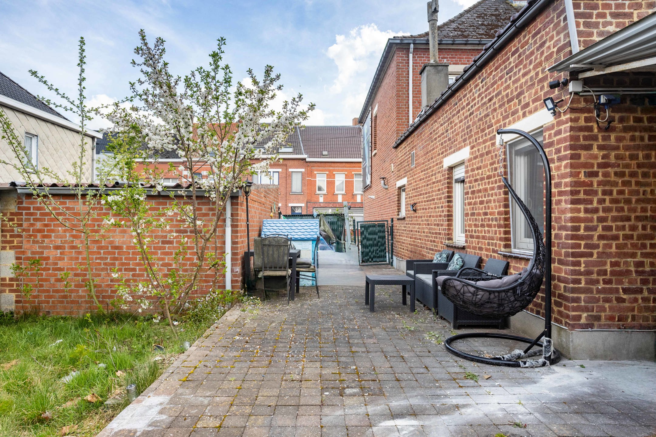 Goed gelegen 3-gevel woning met garage. foto 22