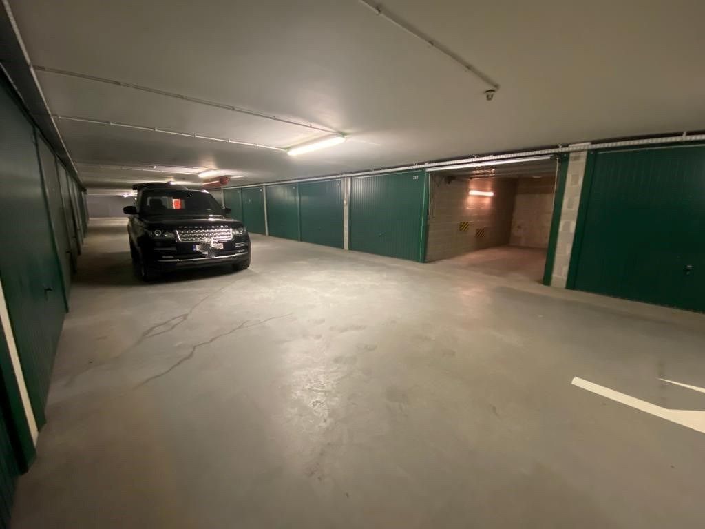 Garagebox te koop onder het Lichttorenplein op niveau -2. foto 6