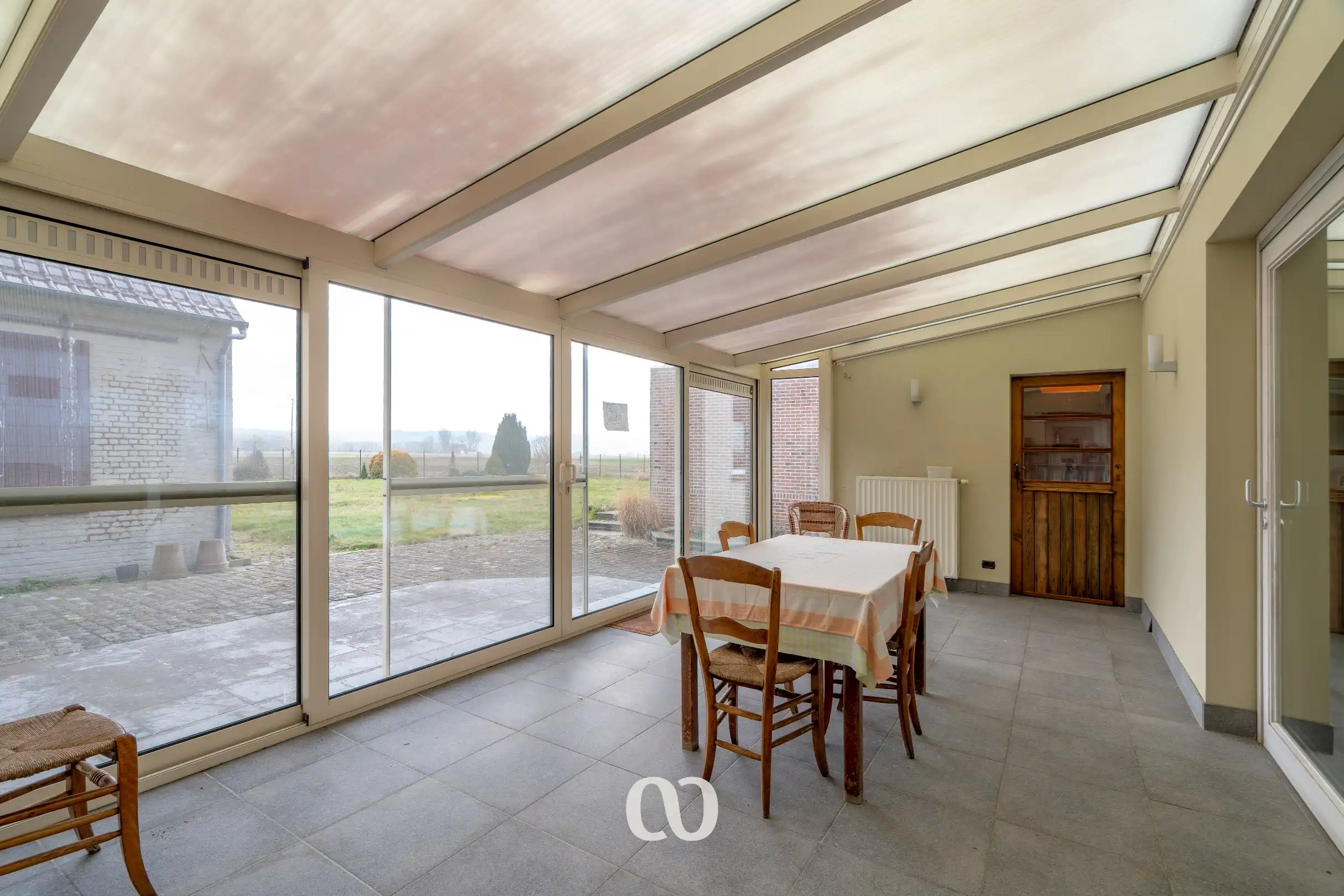 Gerenoveerde hoeve met atelier en een prachtig zicht foto 5