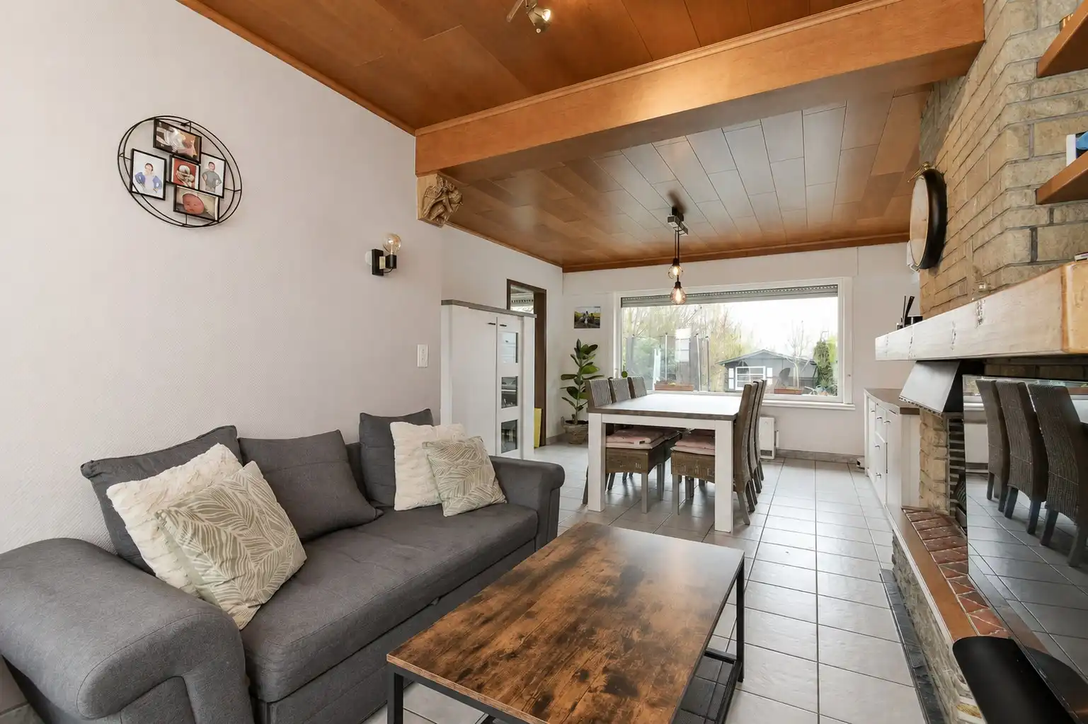Gezellige woning in een residentiële woonwijk! foto 4