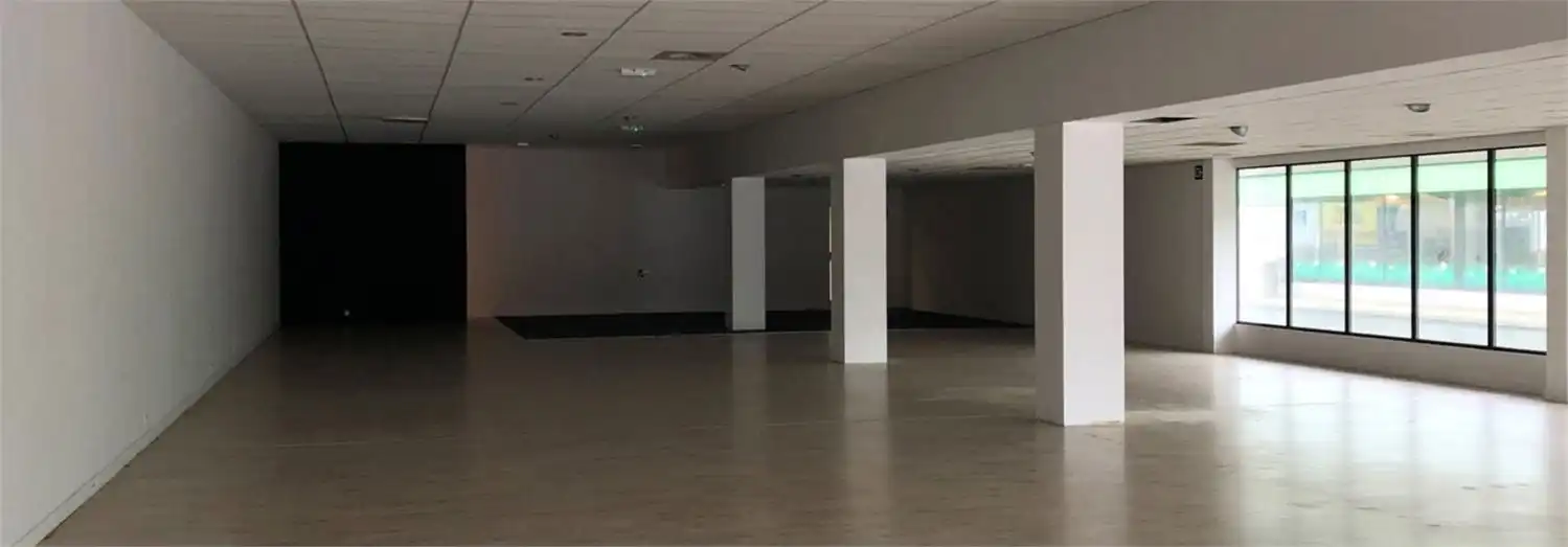 TOPLOCATIE IN RETAIL PARK MAMMOET 3 ROESELARE foto 3