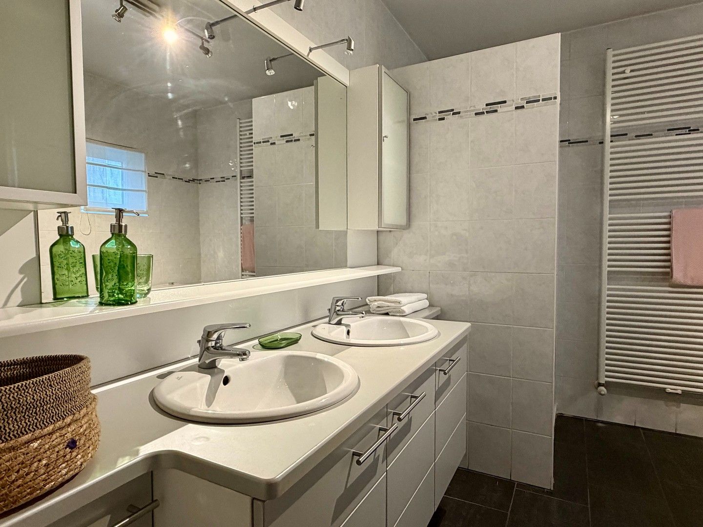 Ruime instapklare woning met garage foto 13