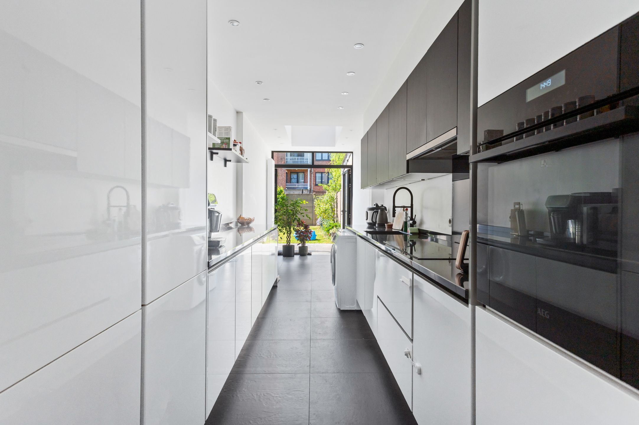 Gelijkvloers appartement met ruime tuin foto 7