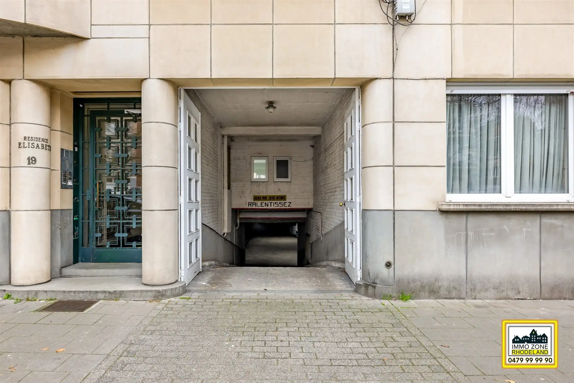 Ruime garage centrum Koekelberg foto 4