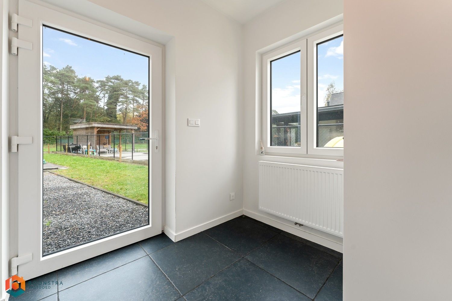 Gerenoveerde woning met 3 slpkrs op 683m foto 16