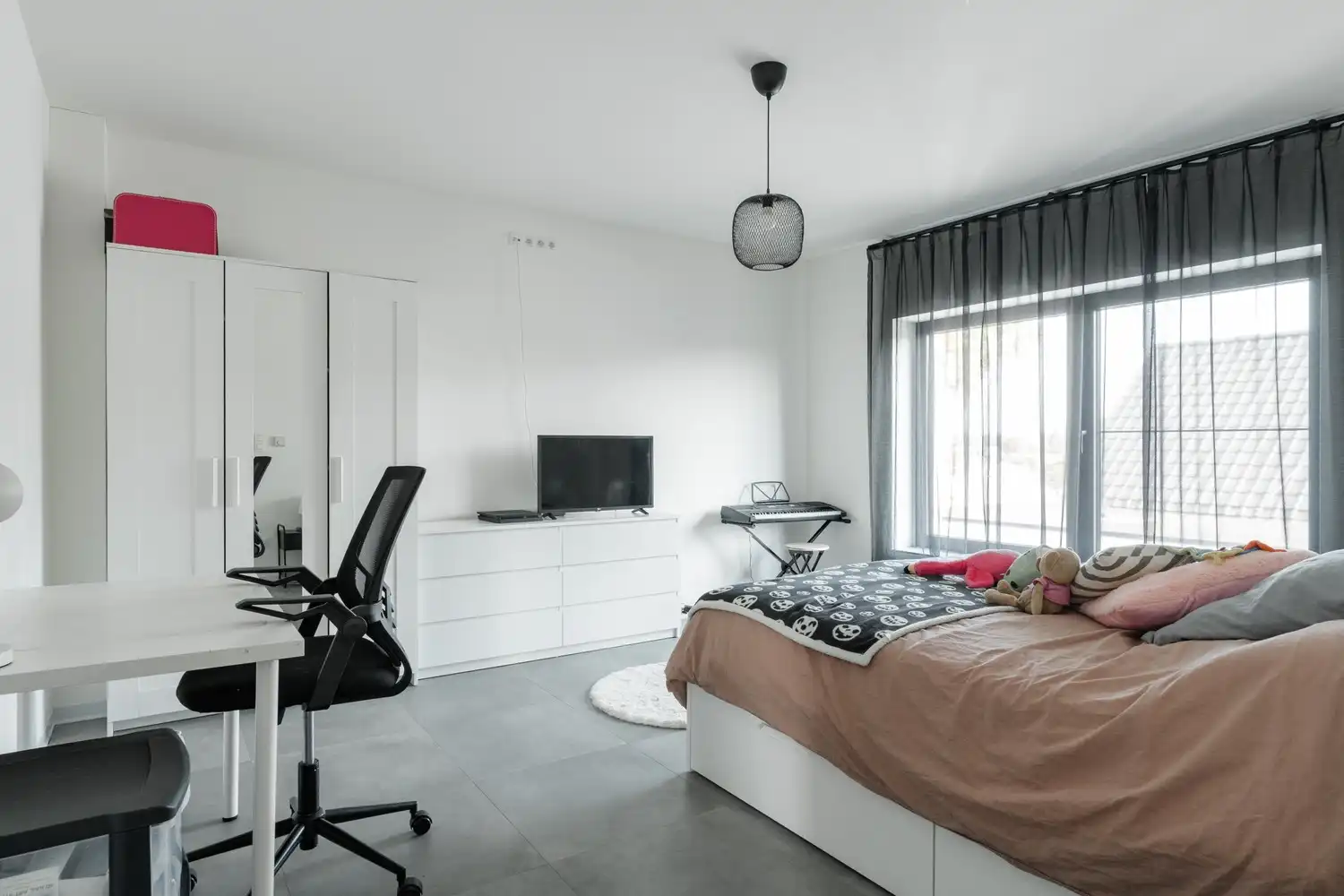 Moderne architecturale woning (2022) met 3 slaapkamers, bureau, kelder en ruime tuin te Pelt foto 27