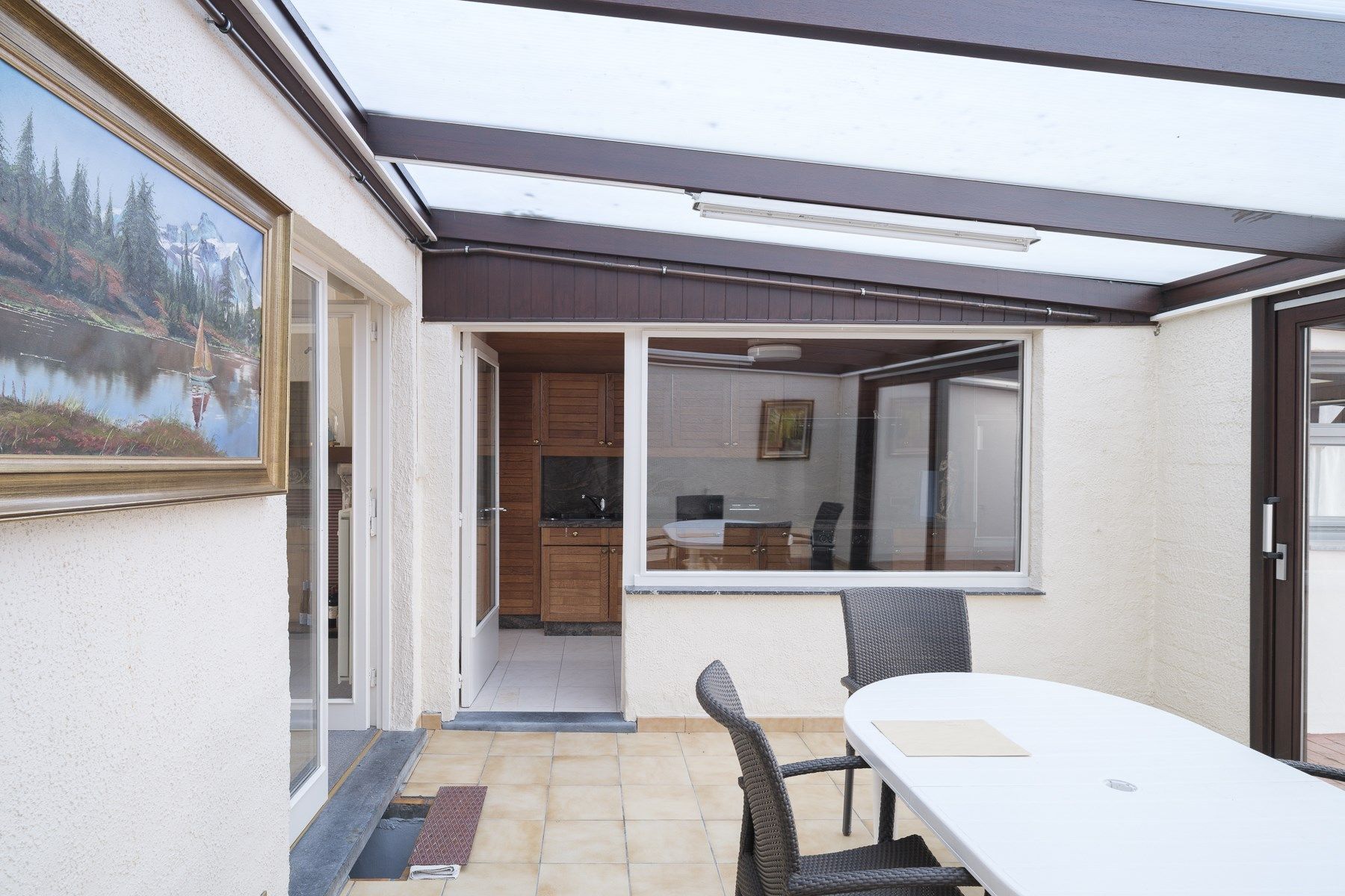 Instapklare woning met 4 slpk's in doodlopende straat foto 4
