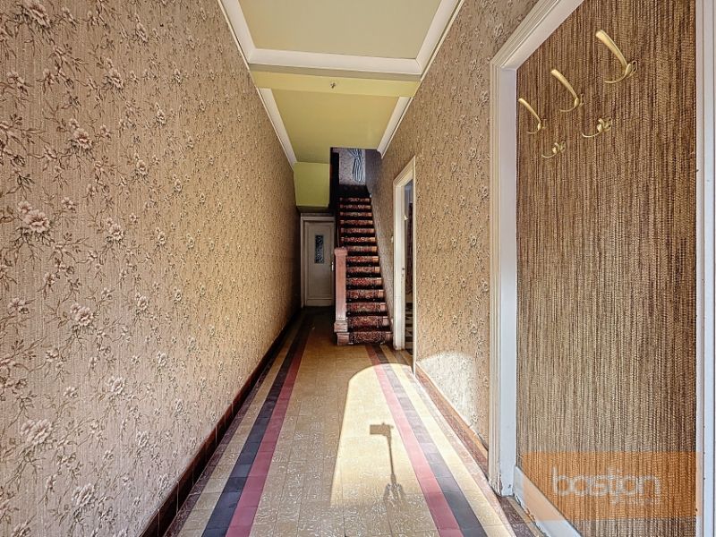 Te koop: Woning met potentieel in het hart van Lauwe – volledig te renoveren foto 2