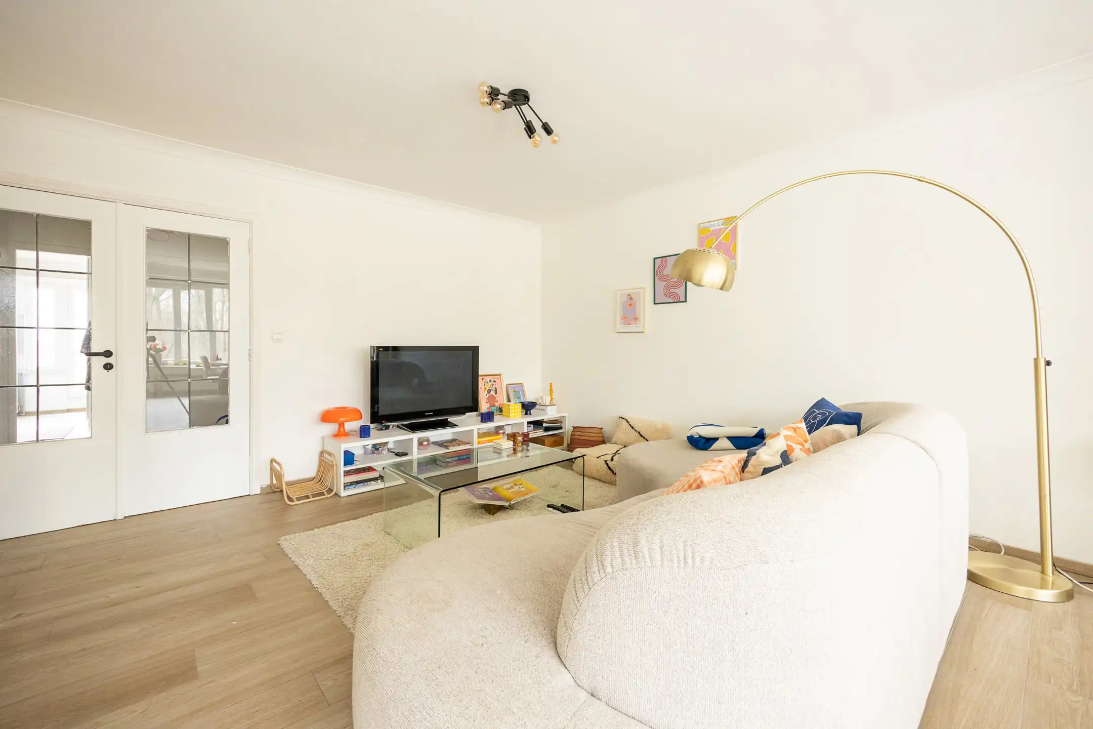 Gerenoveerd appartement nabij een groene omgeving foto 6