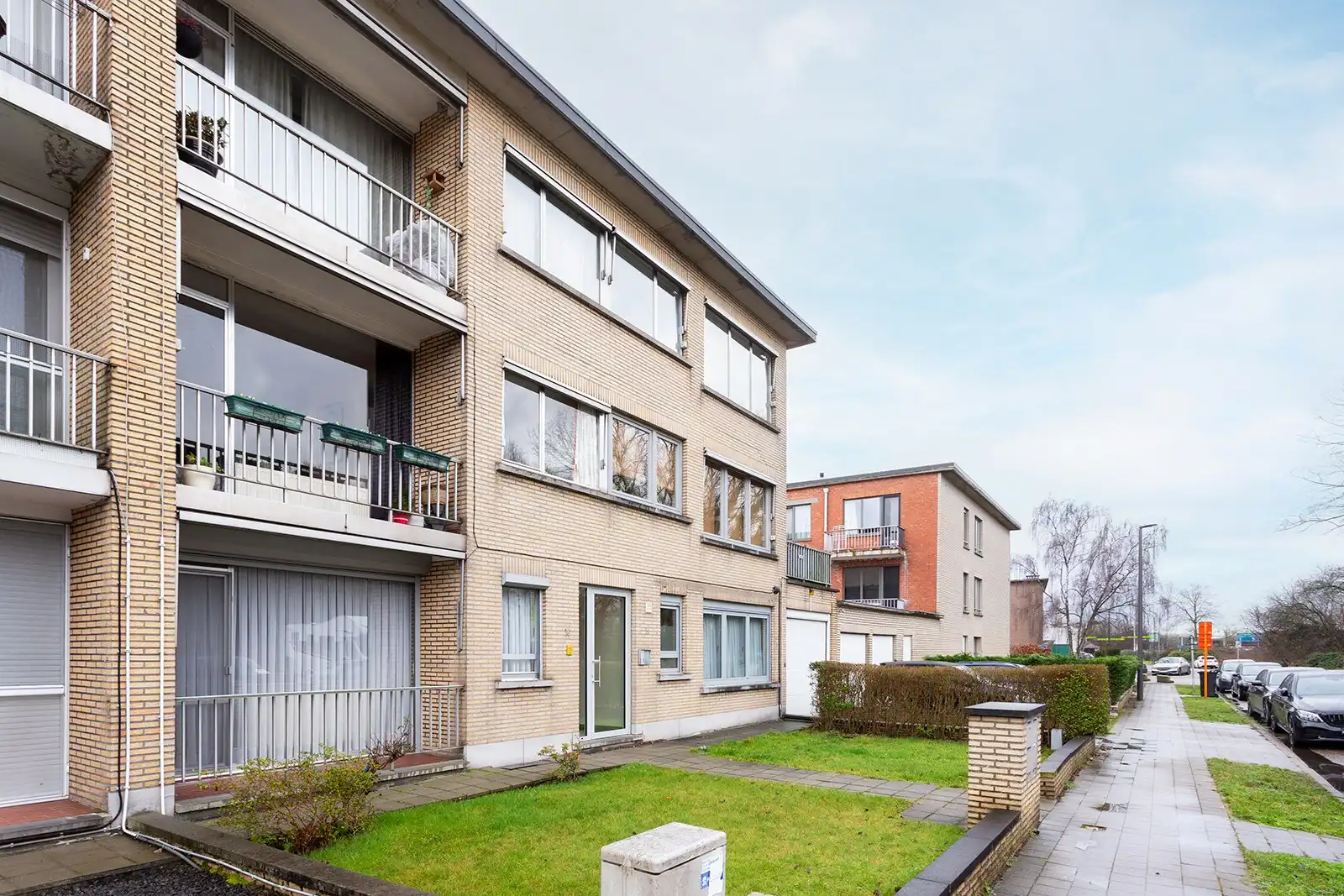 Appartement met 2 slpk., garage en rustgevend groen uitzicht foto 32