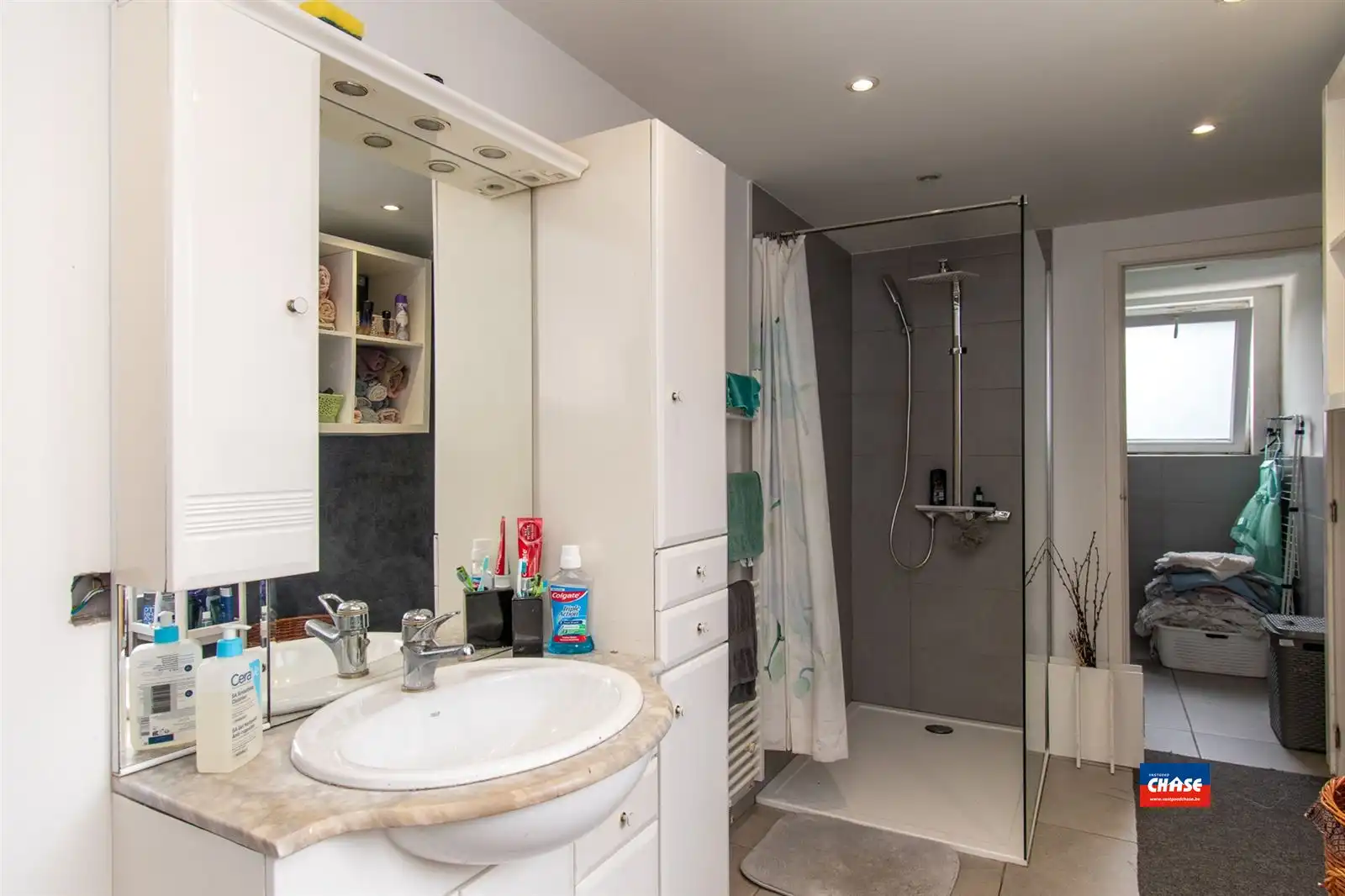 Instapklare gezinswoning met 2 slaapkamers en tuin foto 14