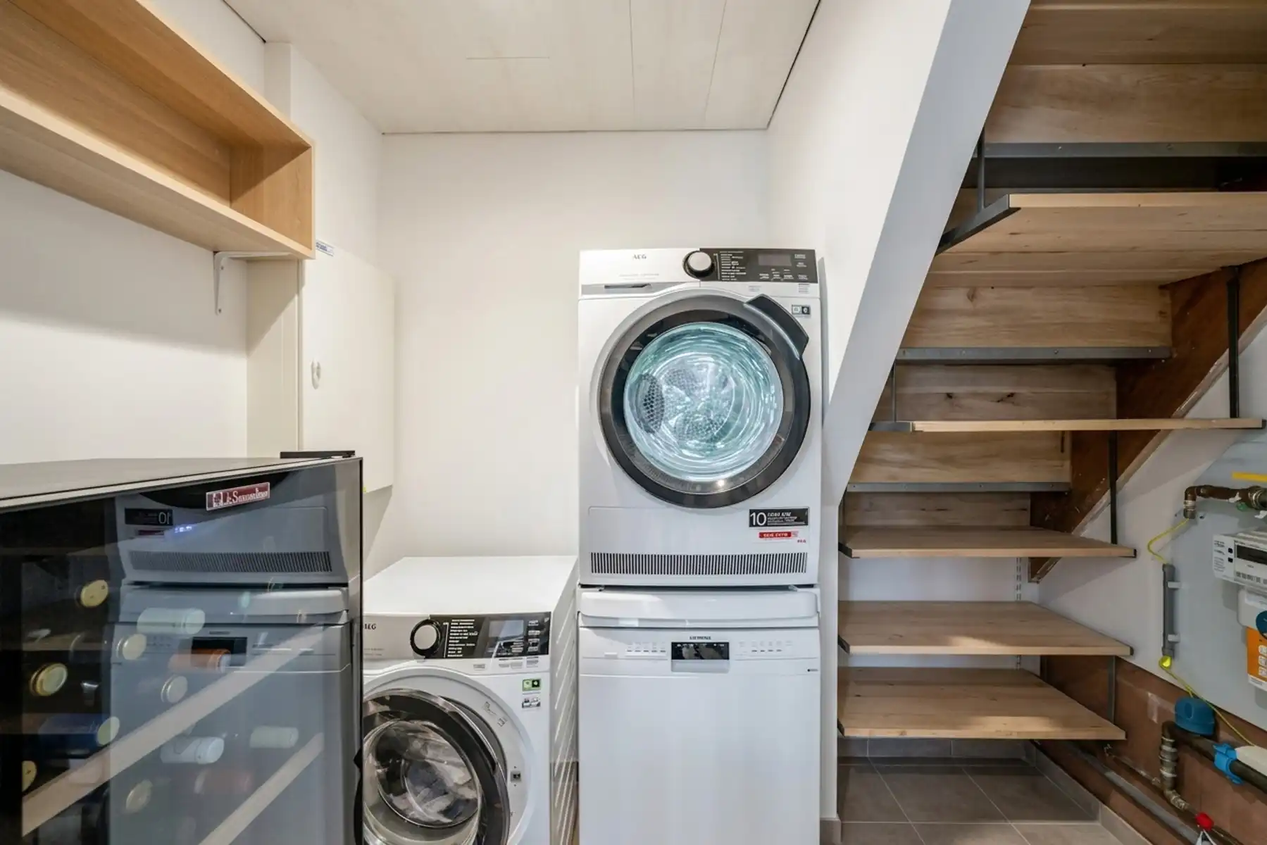 Gezellige recente halfopen bebouwing met tuin en staanplaatsen foto 21