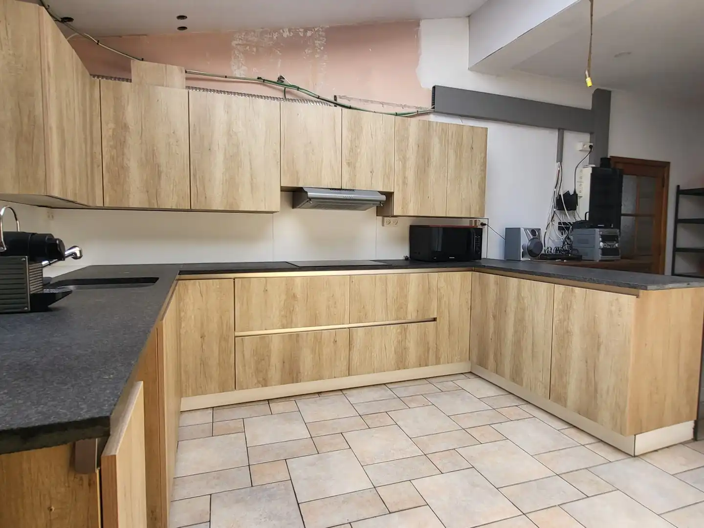 Café "Het Meiklokje" met mogelijke woonst, schuur en garage – goed gekend en populair café uitgebaat tot november 2025 foto 14