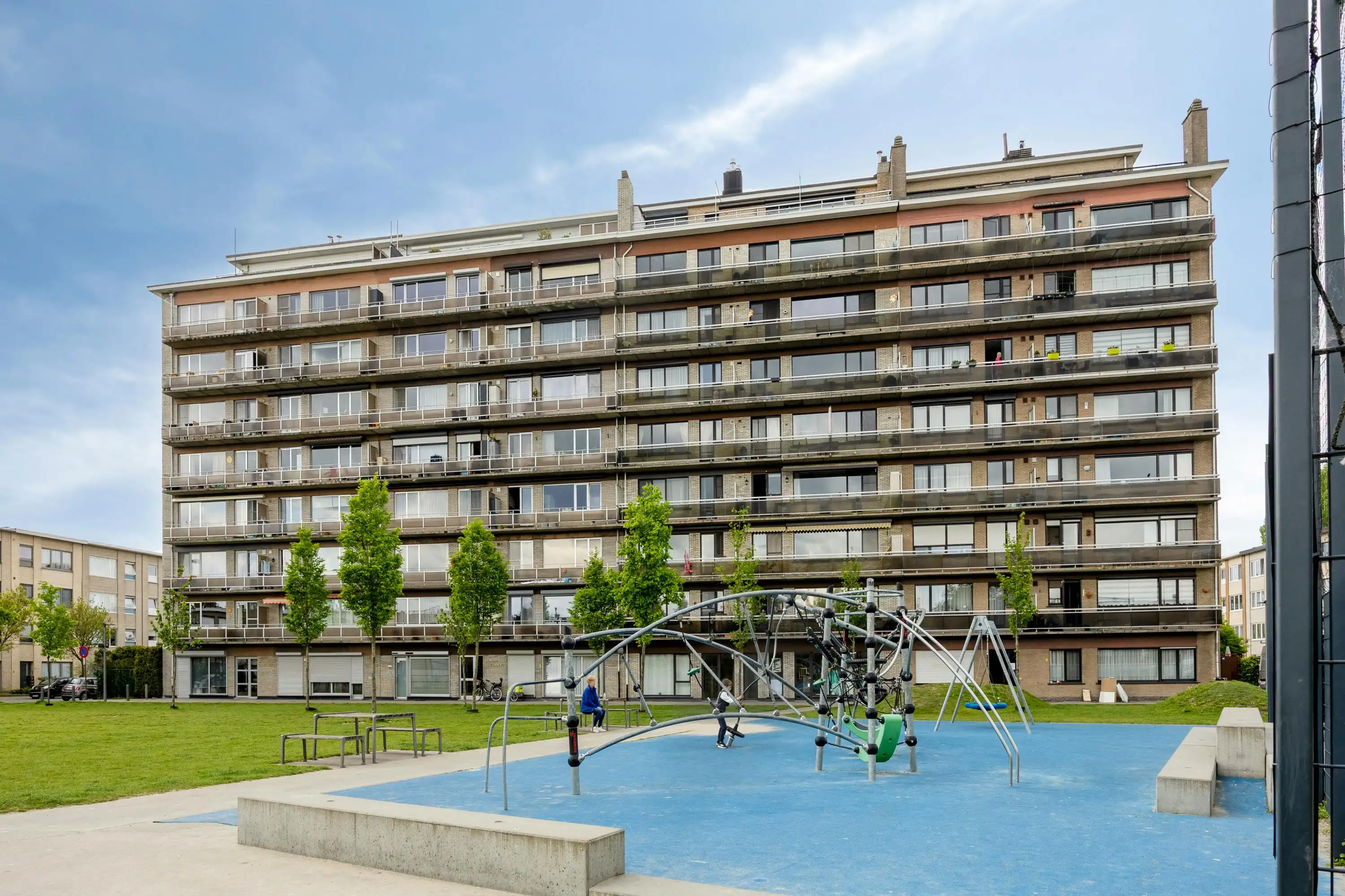 Lichtrijk appartement met 3 kamers te koop in Merksem foto 21