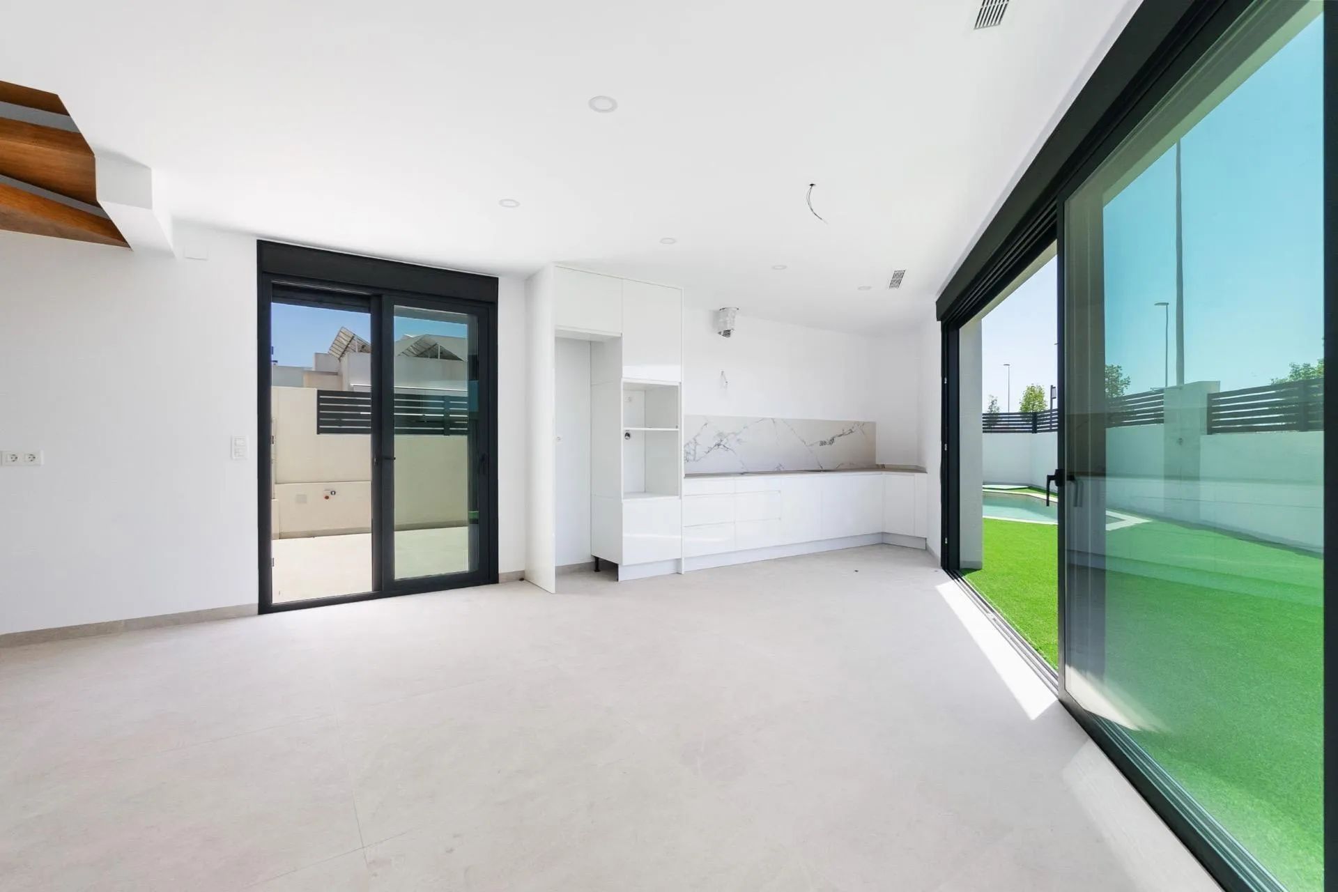 Ontdek jouw droomhuis: exclusieve halfvrijstaande villa met privézwembad in Benijofar! foto 6