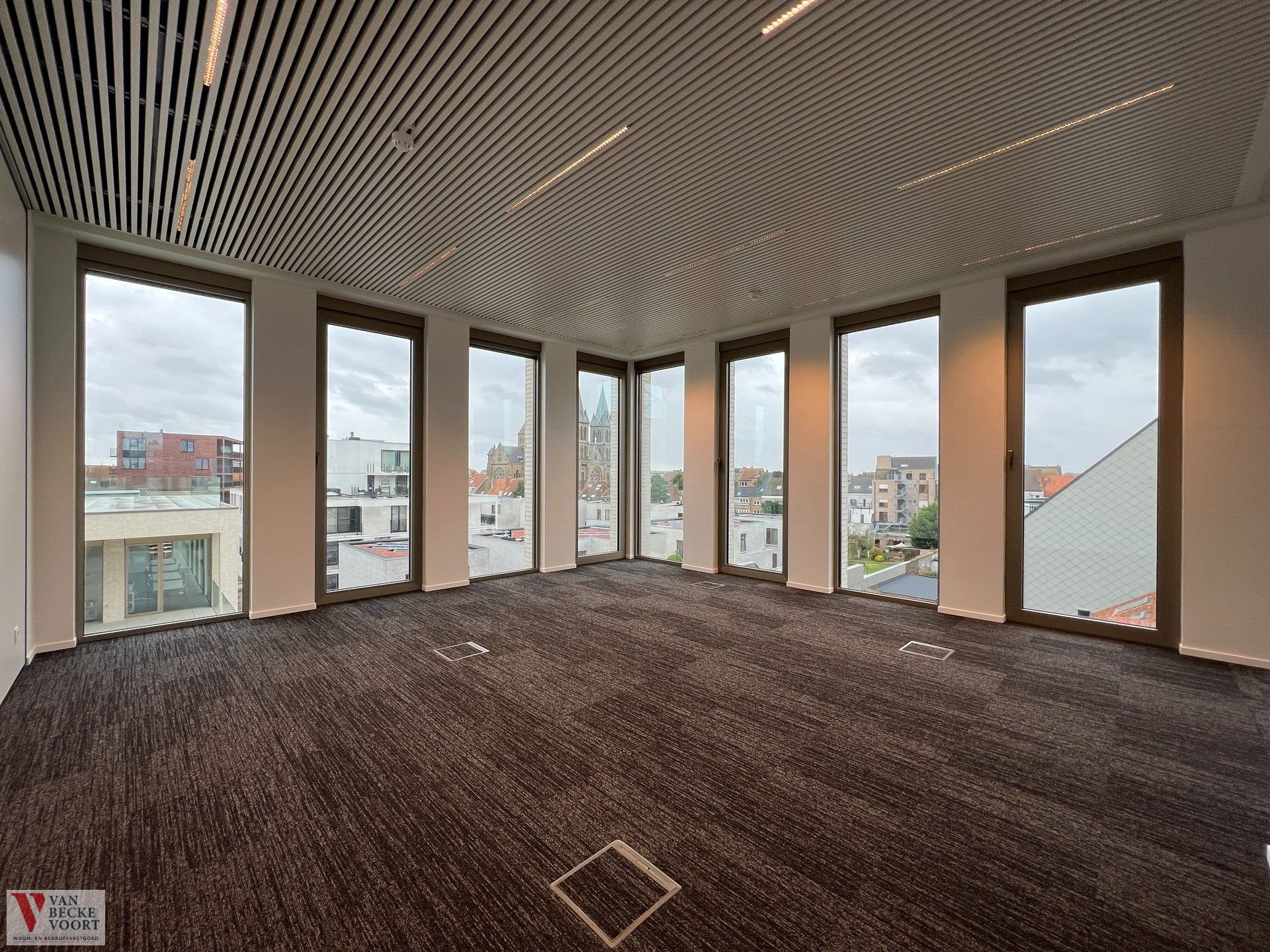 Kantoorruimte 310m² in nieuwbouwresidentie foto 4