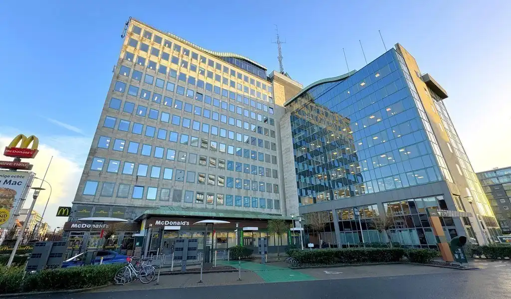 Kantoren te huur in Lieven Bauwens Building te Gent foto 2