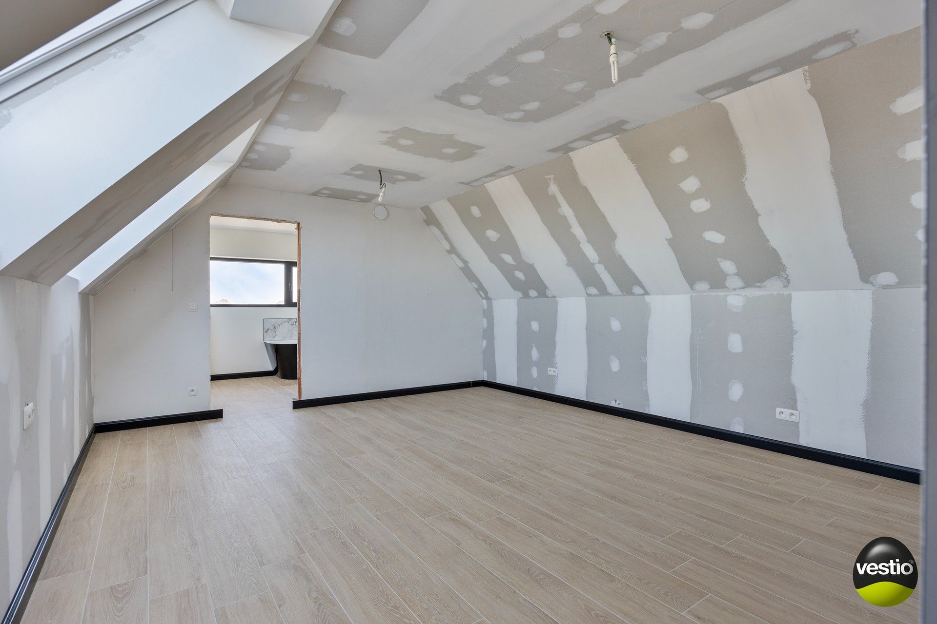 Prachtige nieuwbouw duplex met 2 slaapkamers, 2 badkamers en ruim terras te Bilzen foto 9