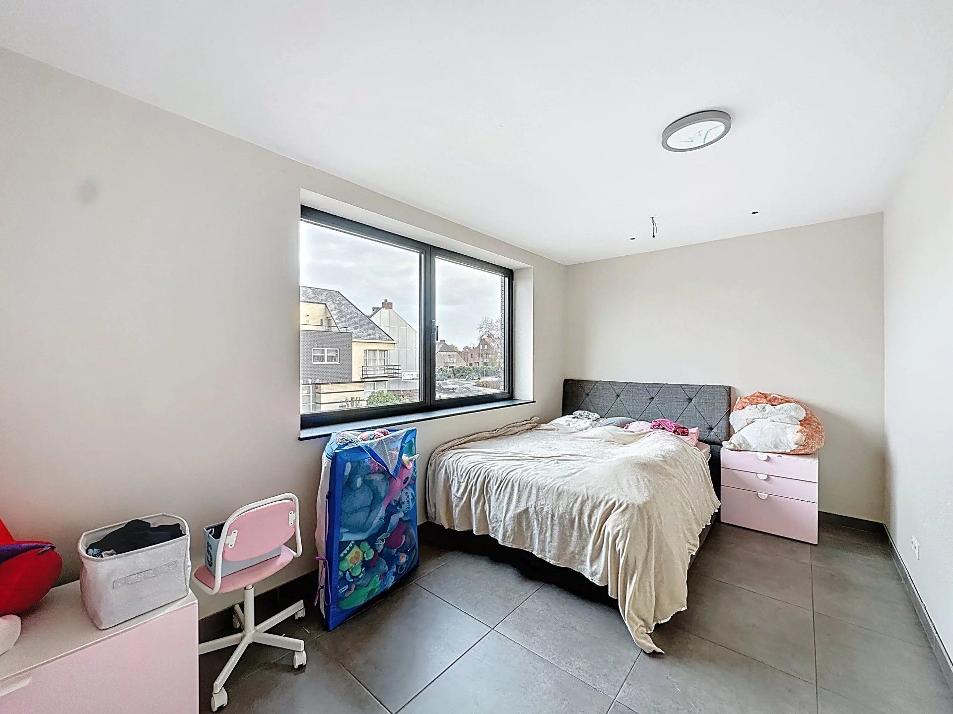 Modern en ruim appartement met 2 slaapkamers, staanplaats, berging en terras foto 7