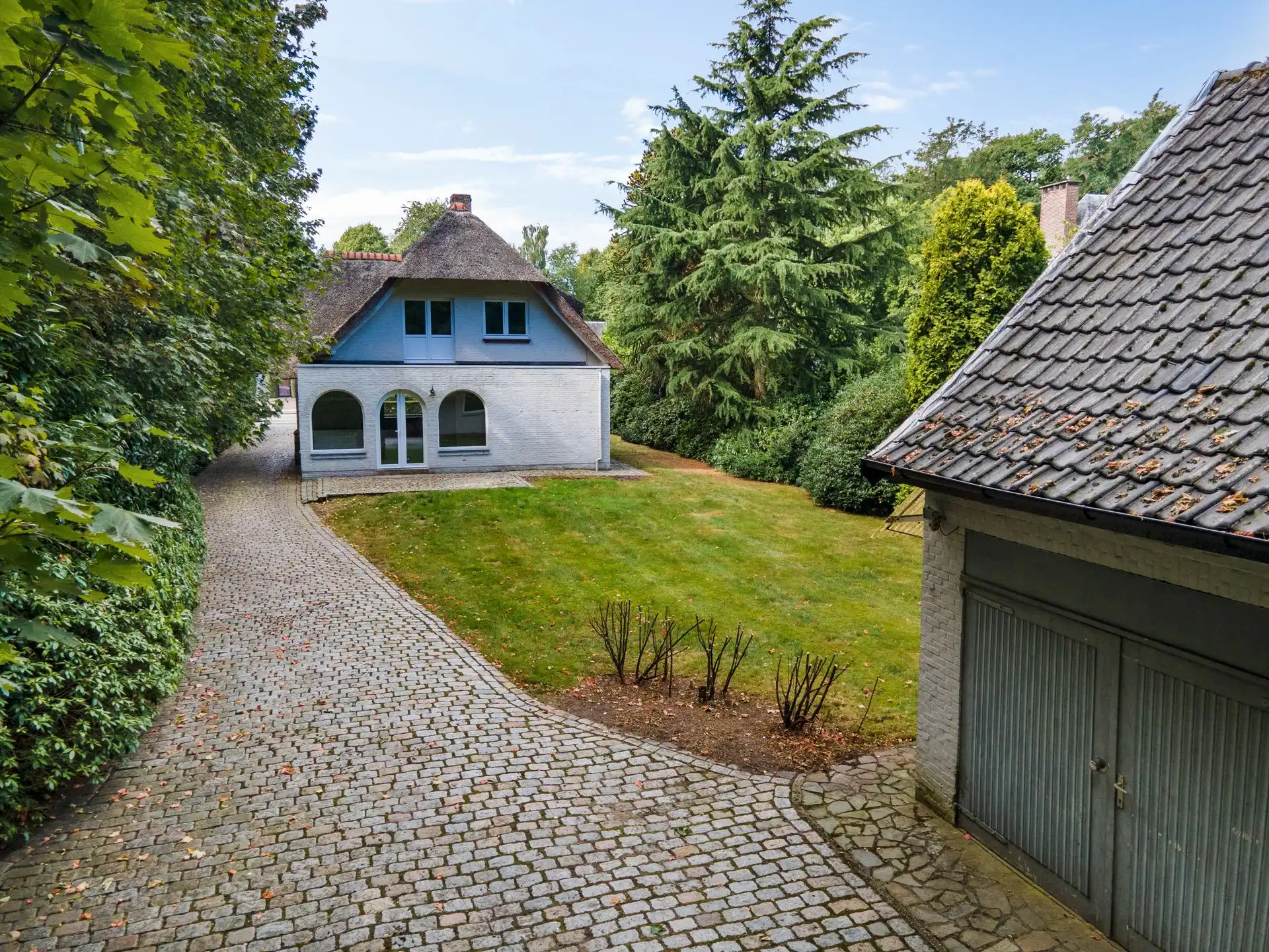 Vrijstaande  charmante villa onder rieten dak op toplocatie in Kapellen foto 16