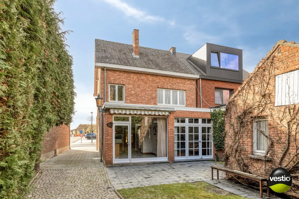 TE RENOVEREN WONING MET 3 SLAAPKAMERS EN GARAGE OP EEN RUIM PERCEEL VAN  8A 29CA IN HARTJE NIEUWERKERKEN foto 33