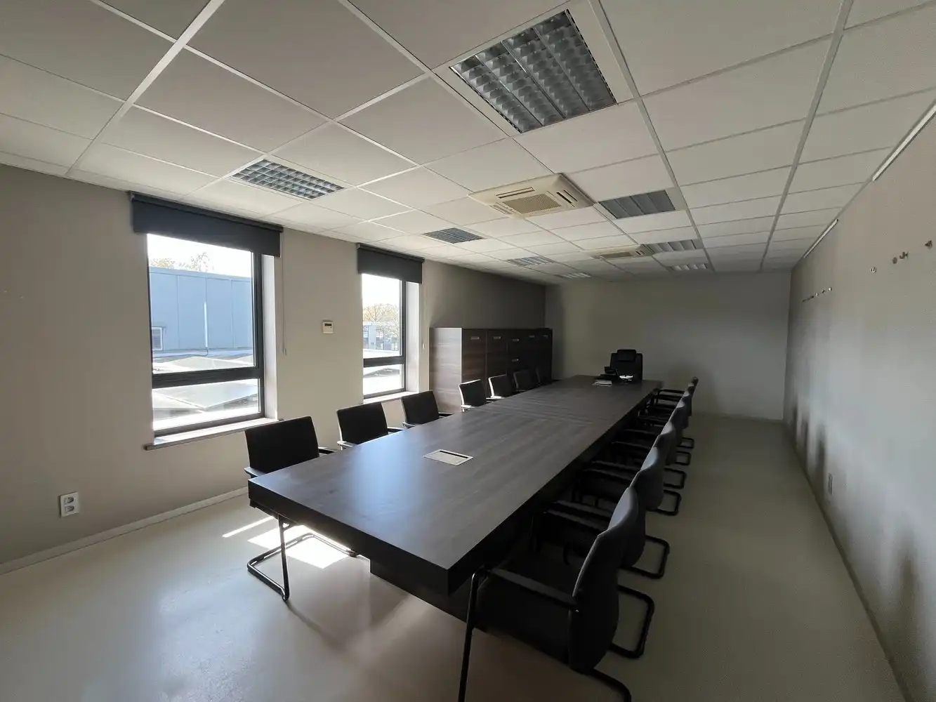 Bedrijfsgebouw 1780m² op 30a63ca foto 24