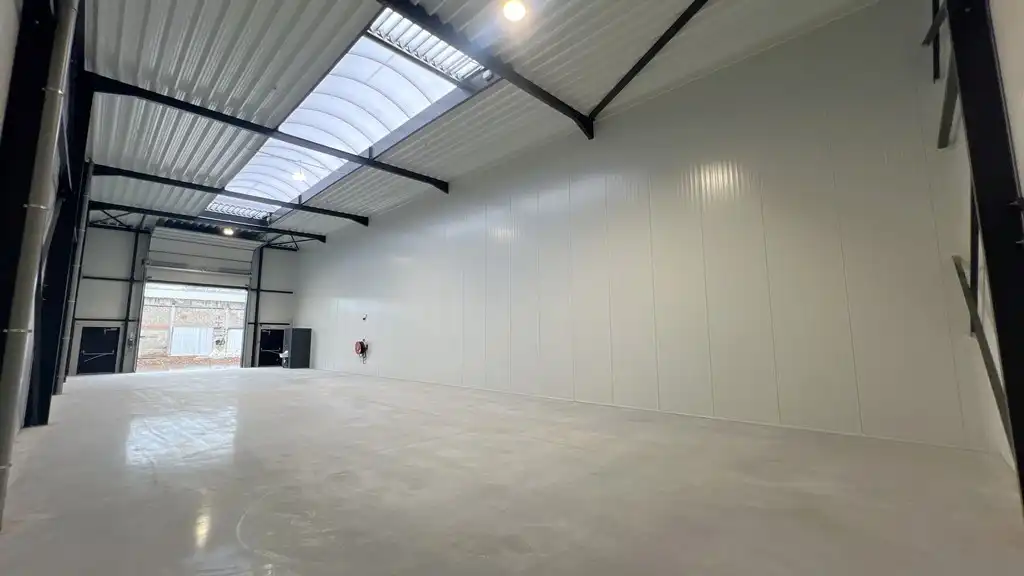 Nieuwbouw loods te huur in Buggenhout foto 6