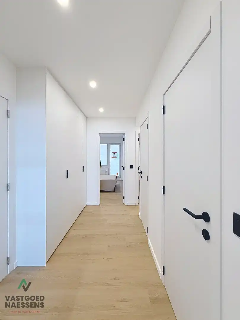 SCHITTEREND VERNIEUWD 2 SLPK APP MET ZICHT OP ZEE EN SILT foto 15