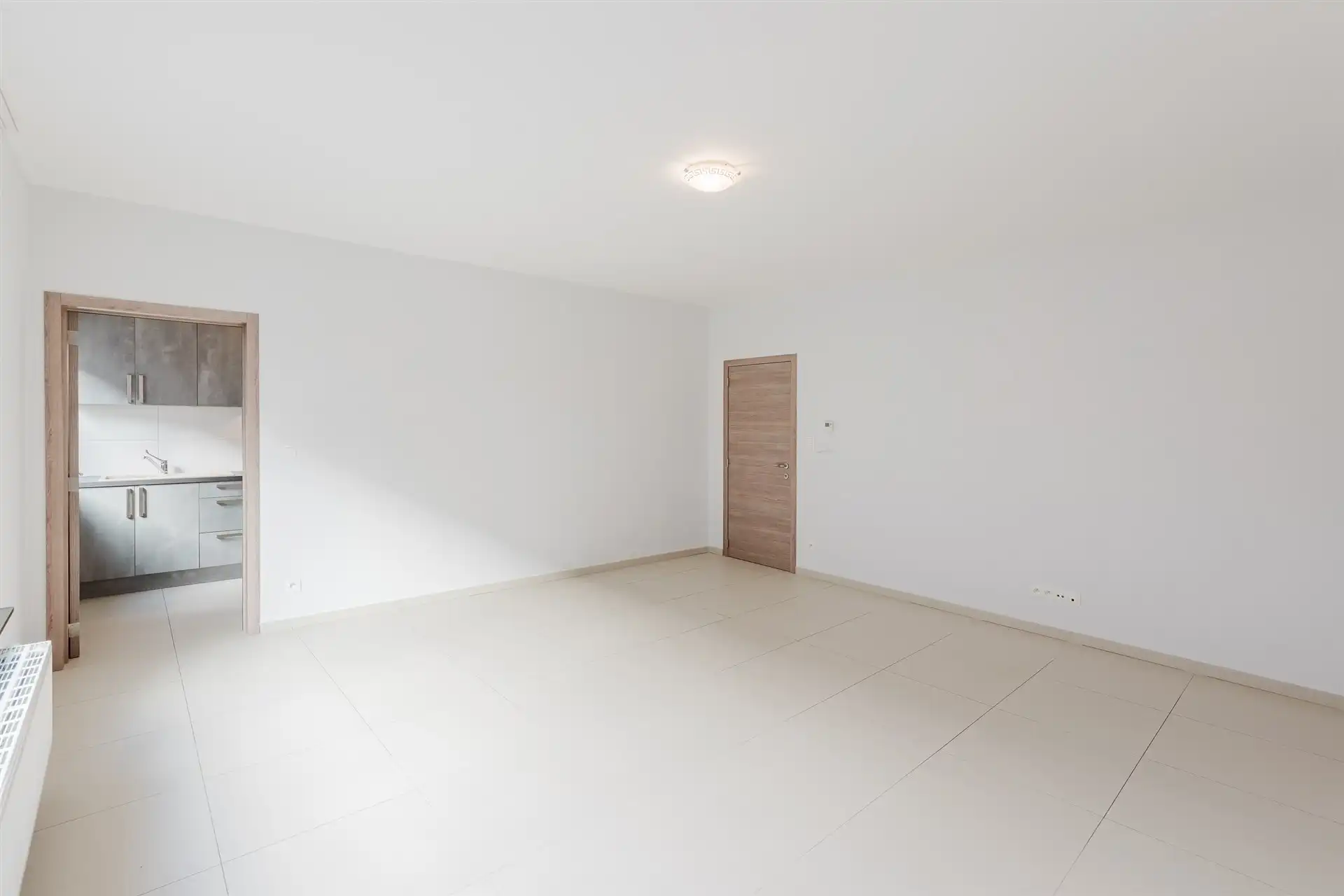 Building met 5 entiteiten en casco handelsruimte foto 9