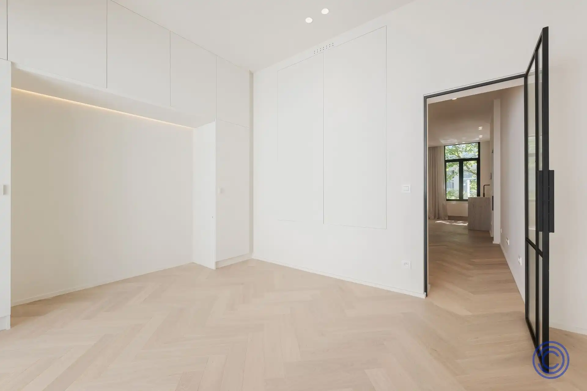 Stijlvol wonen nabij de Marnixplaats – luxueus gerenoveerd appartement met terras foto 11