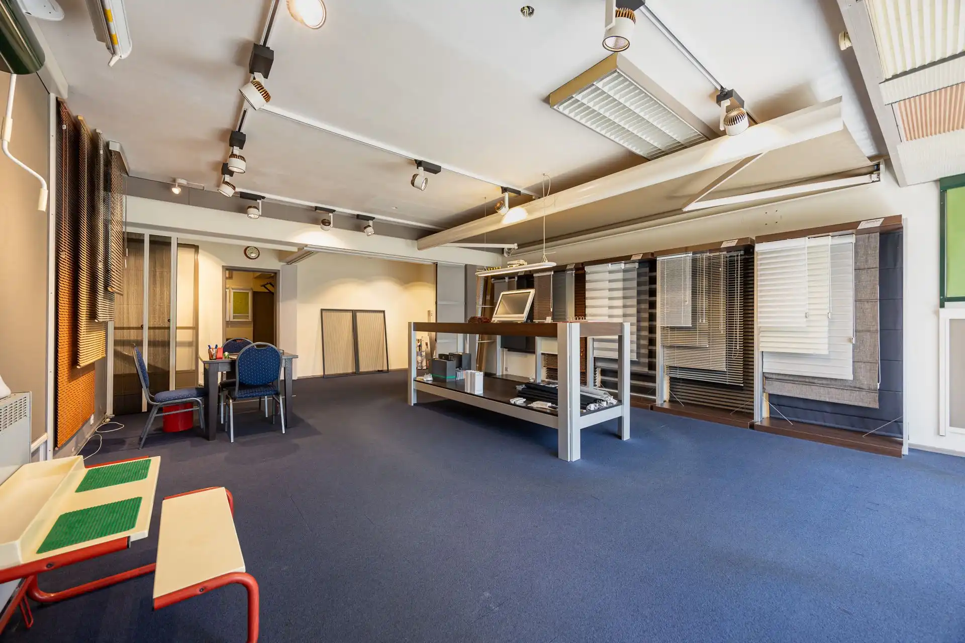 Polyvalente handelszaak op toplocatie in Merksem foto 4