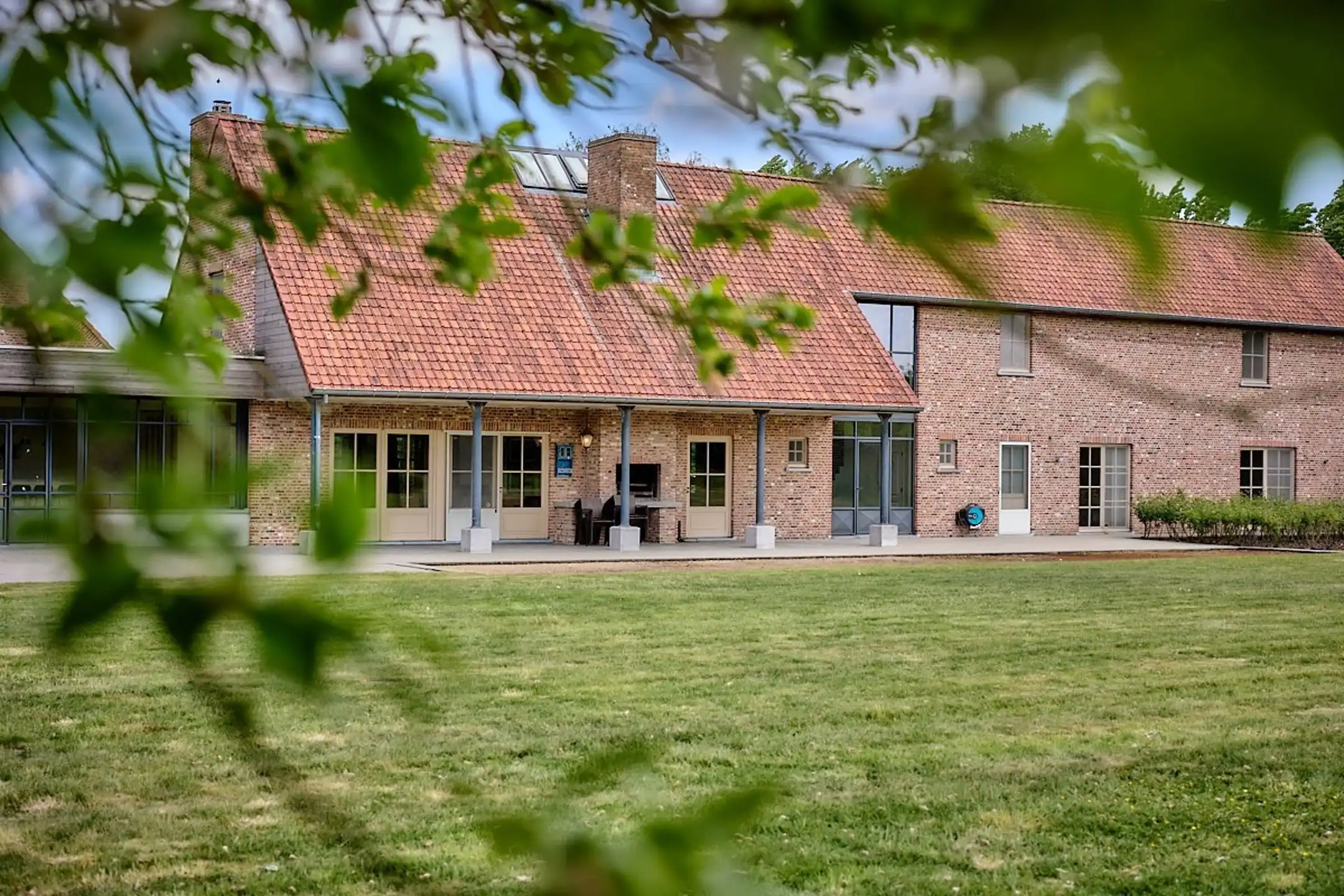 Prachtige hoevewoning met loods en bouwgrond op 2,7 hectare foto 6