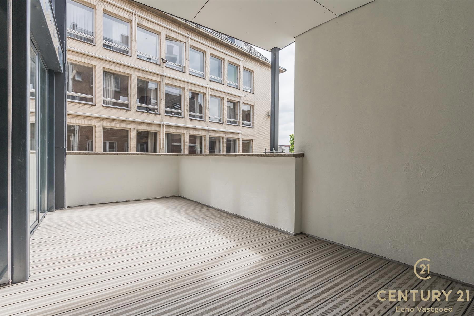 Luxe 2-slaapkamerappartement te huur op toplocatie foto 15