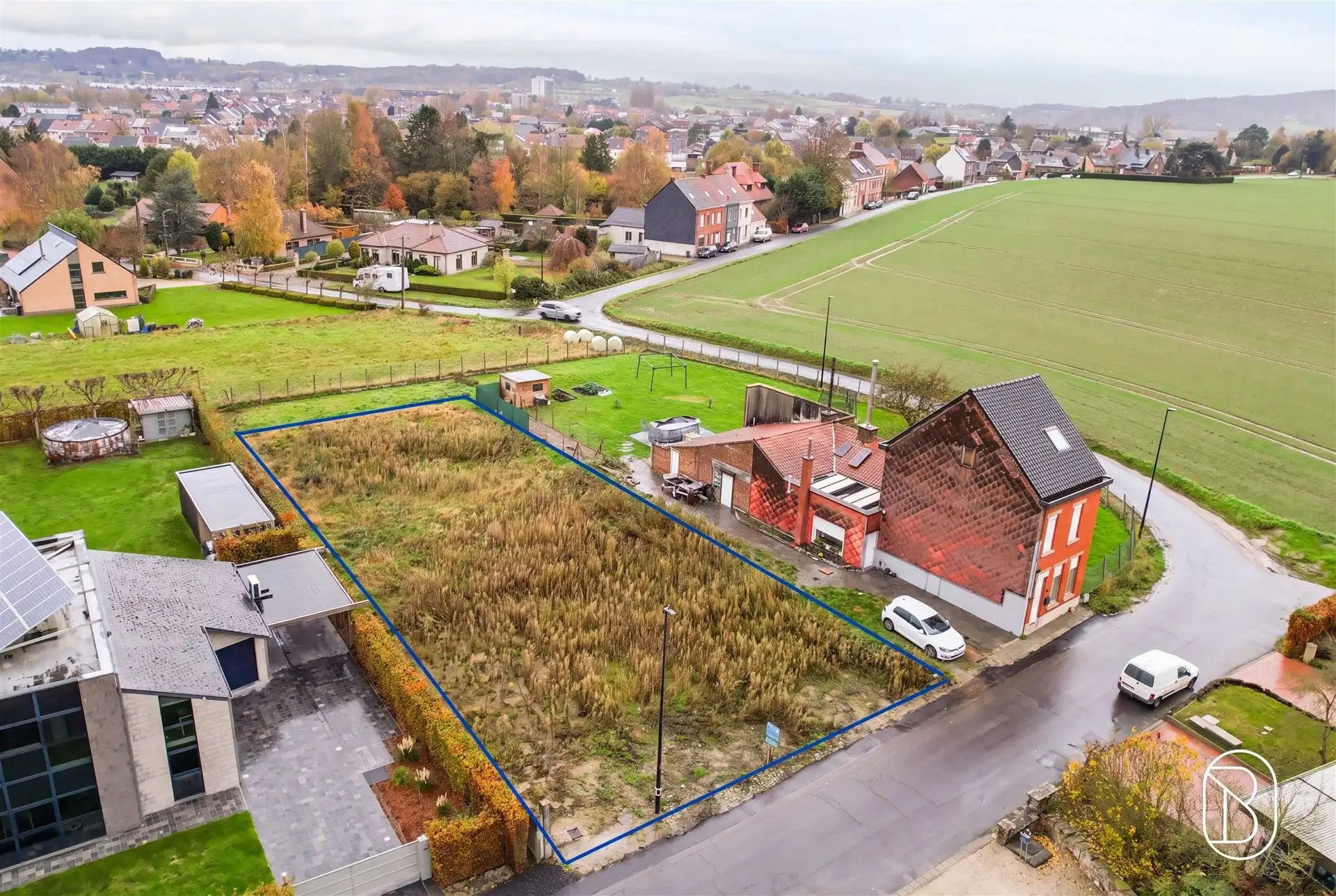 Bouwgrond te koop – 867 m² in rustige straat te Ronse foto 2