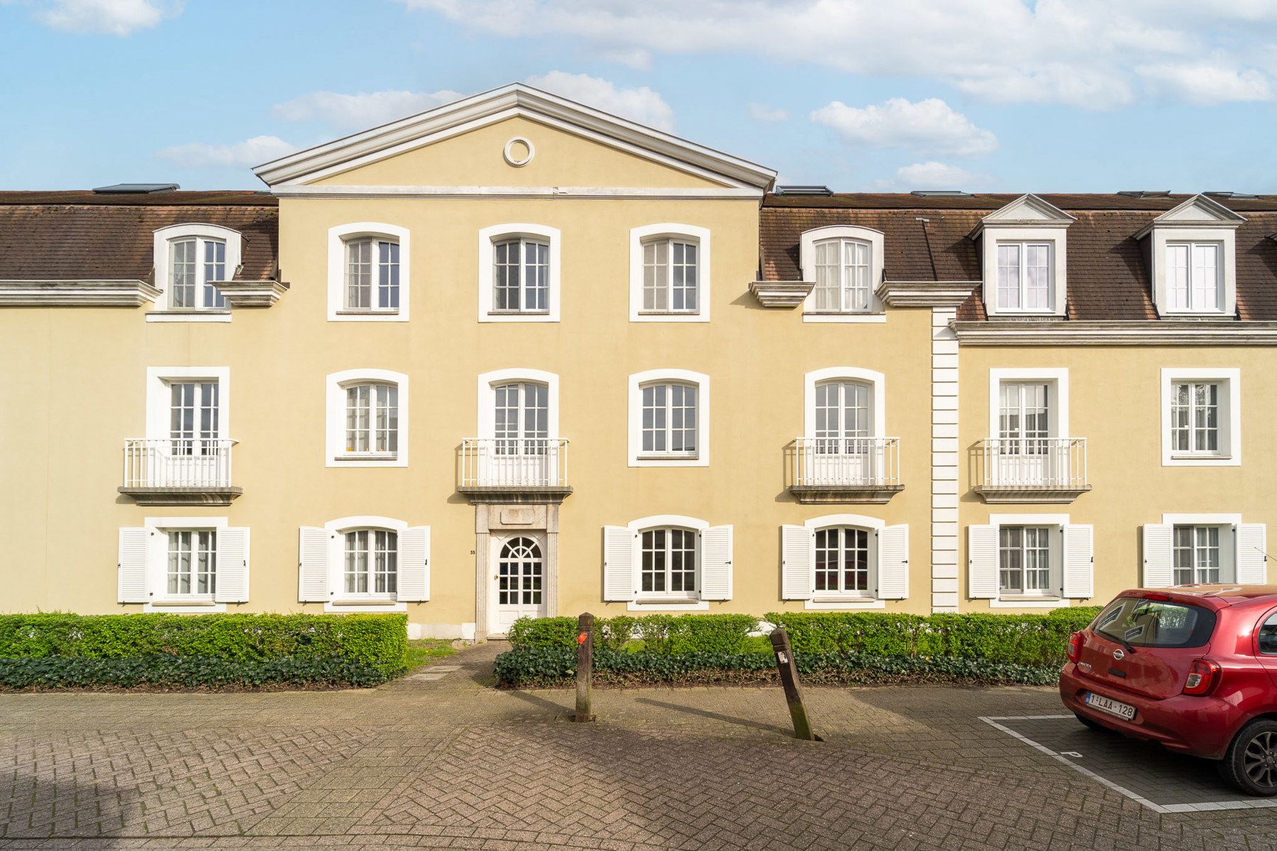 Gelijkvloers appartement met tuin te koop in schilde foto 4