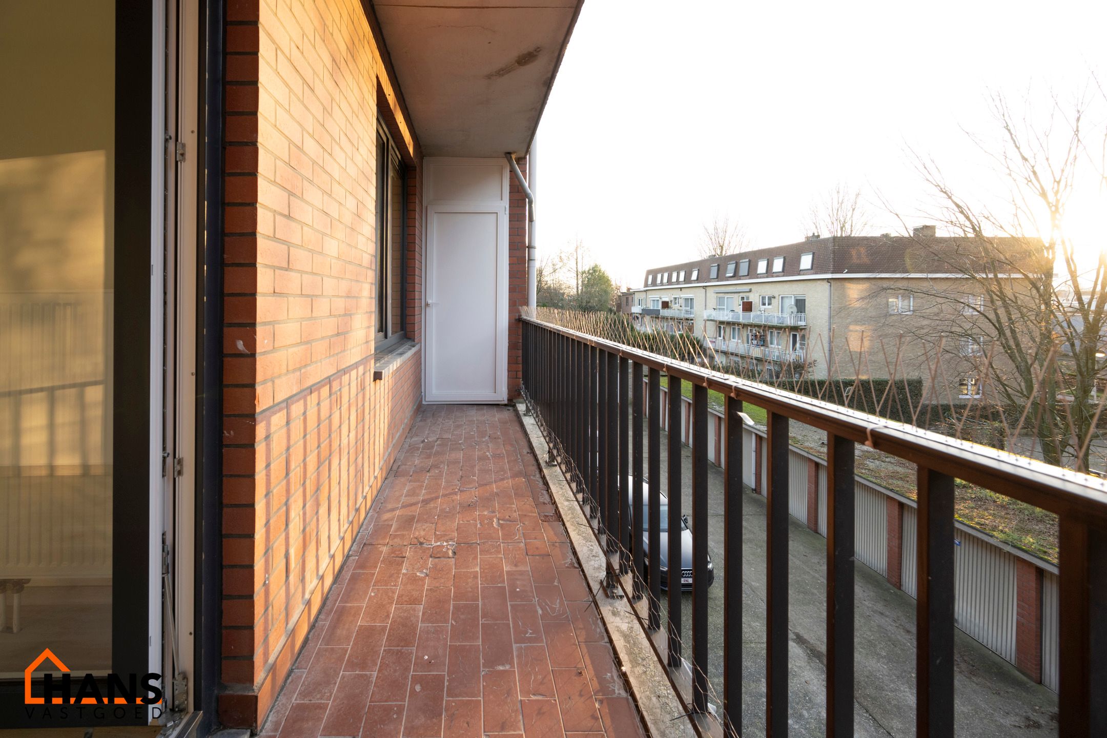 Volledig gerenoveerd appartement met terras en mogelijkheid tot het huren van een garagebox. foto 11