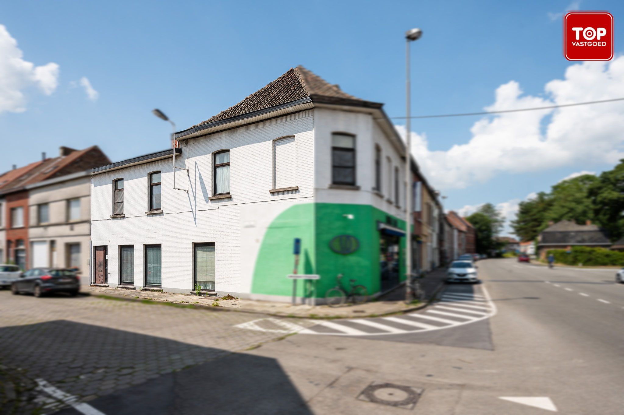 Te renoveren woning met 3 slaapkamers foto 2