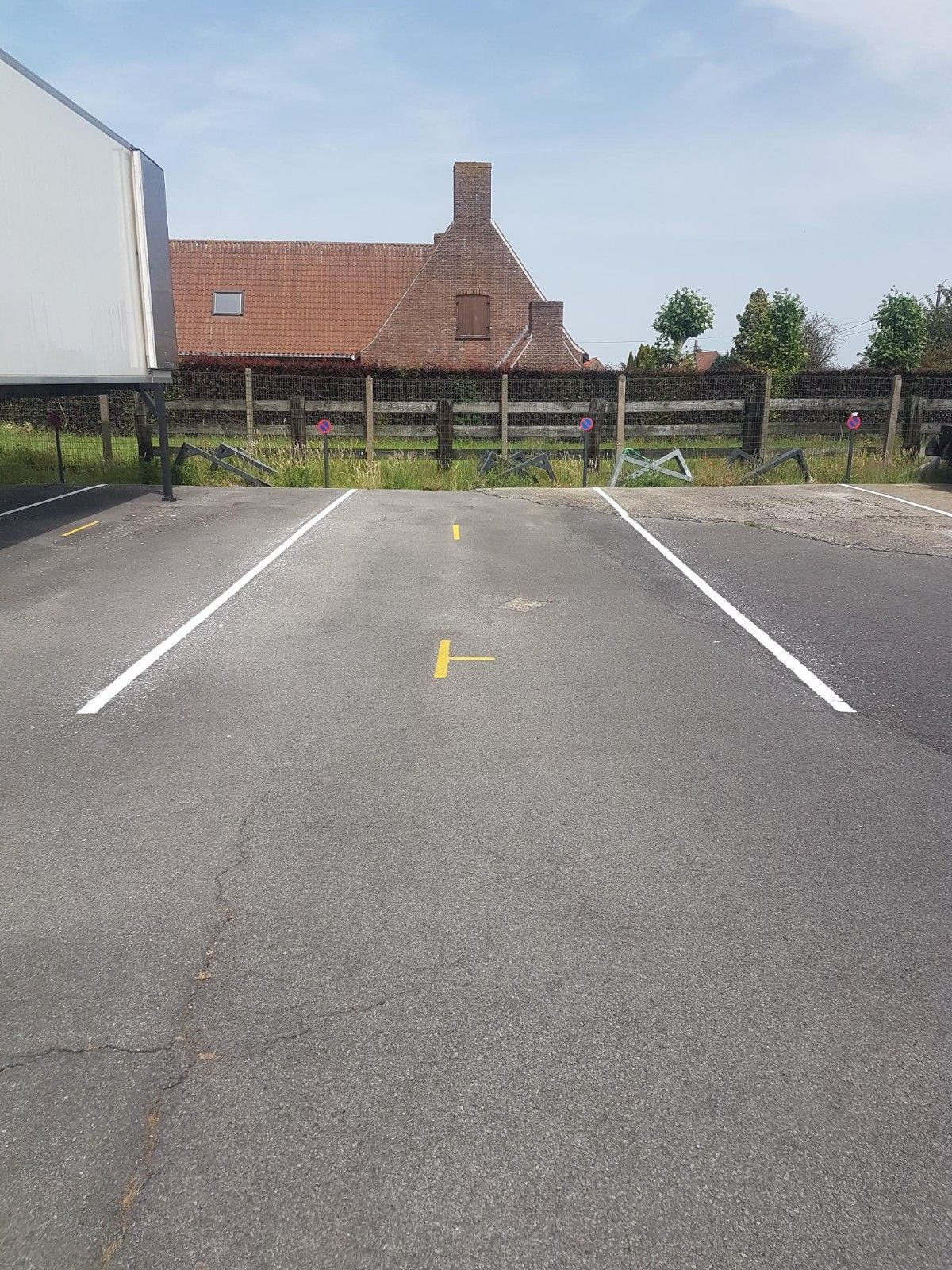 Parkeerplaats te huur Leegstraat 222 - 8780 Oostrozebeke