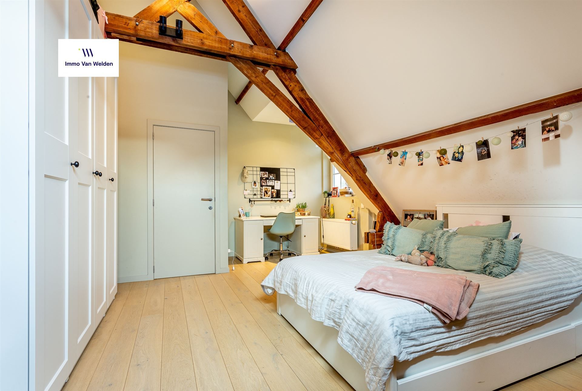 Rustig gelegen villa in groene wijk van Oudenaarde, op wandelafstand van het centrum
. foto 15