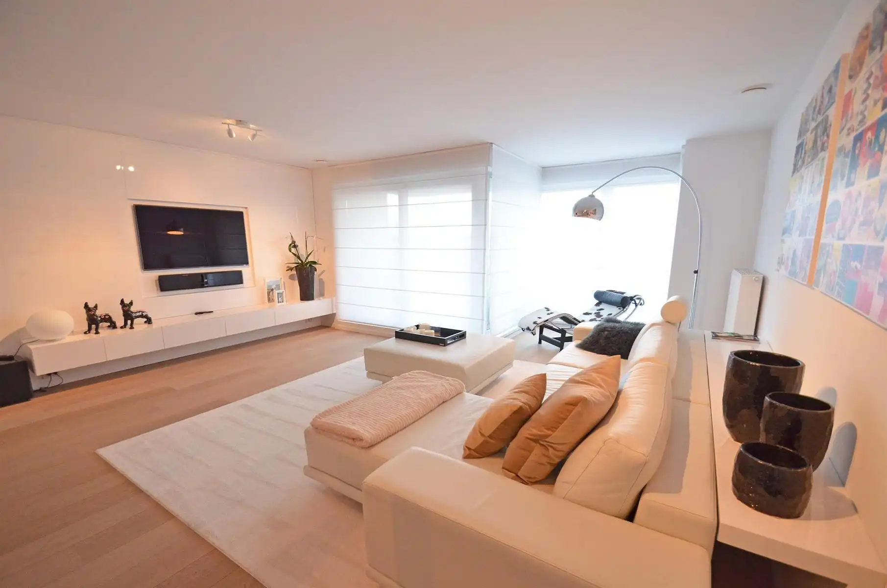 Mooi ongemeubeld appartement in hartje Zoute op wandelafstand van het Albertplein! foto 2