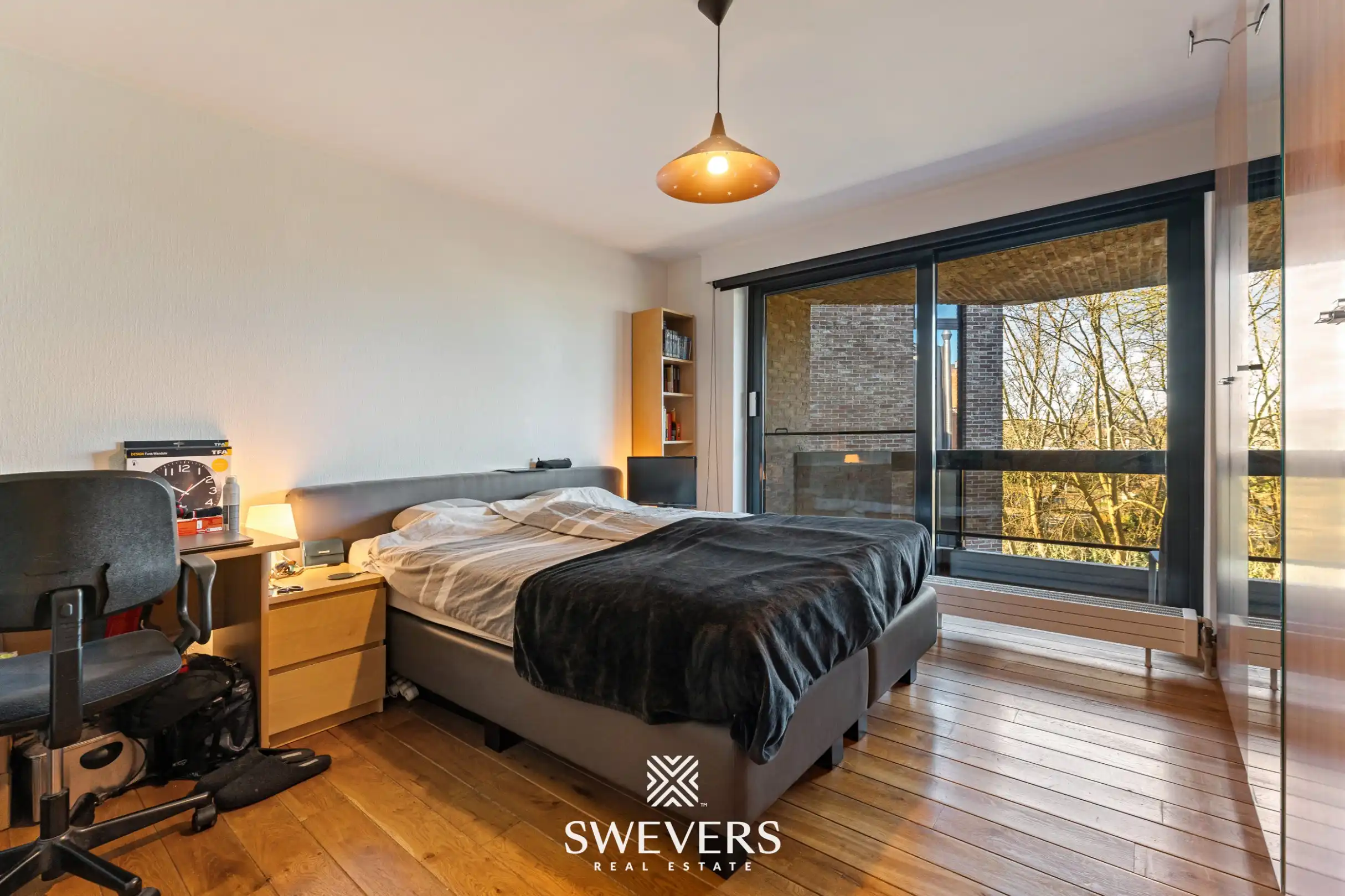 Appartement met 2 slaapkamers en terras op toplocatie aan het Leopoldplein in Hasselt – optionele staanplaatsen beschikbaar foto 4