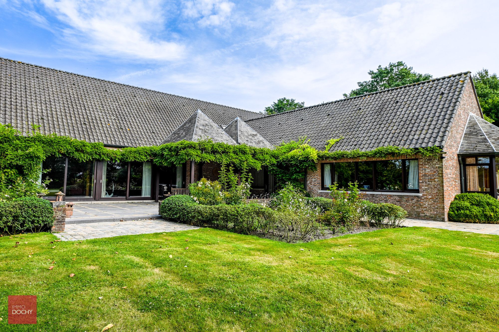 Ruim landhuis in prachtig domein van ca. 2ha foto 9