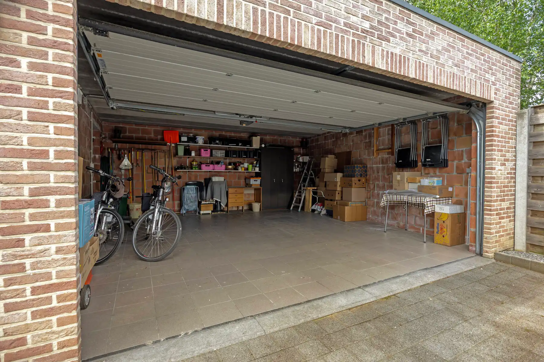 Instapklare halfopen woning op toplocatie nabij centrum van Bocholt foto 31