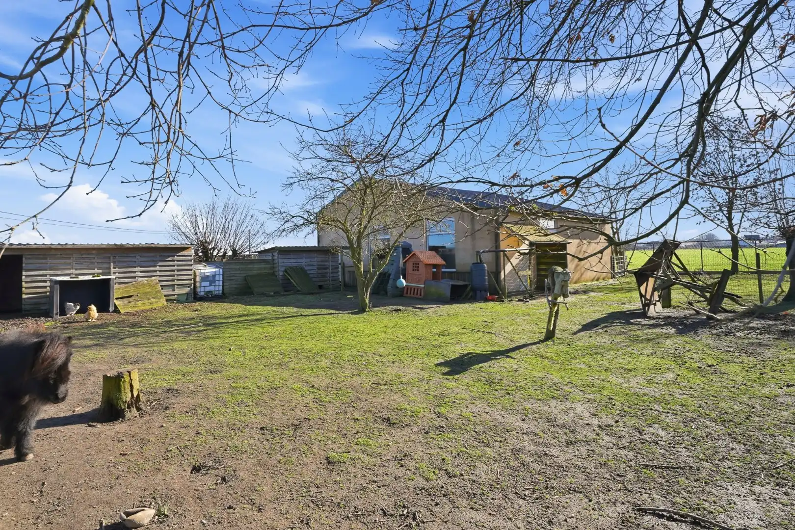 Landelijk gelegen villa met loods in Aartrijke foto 2